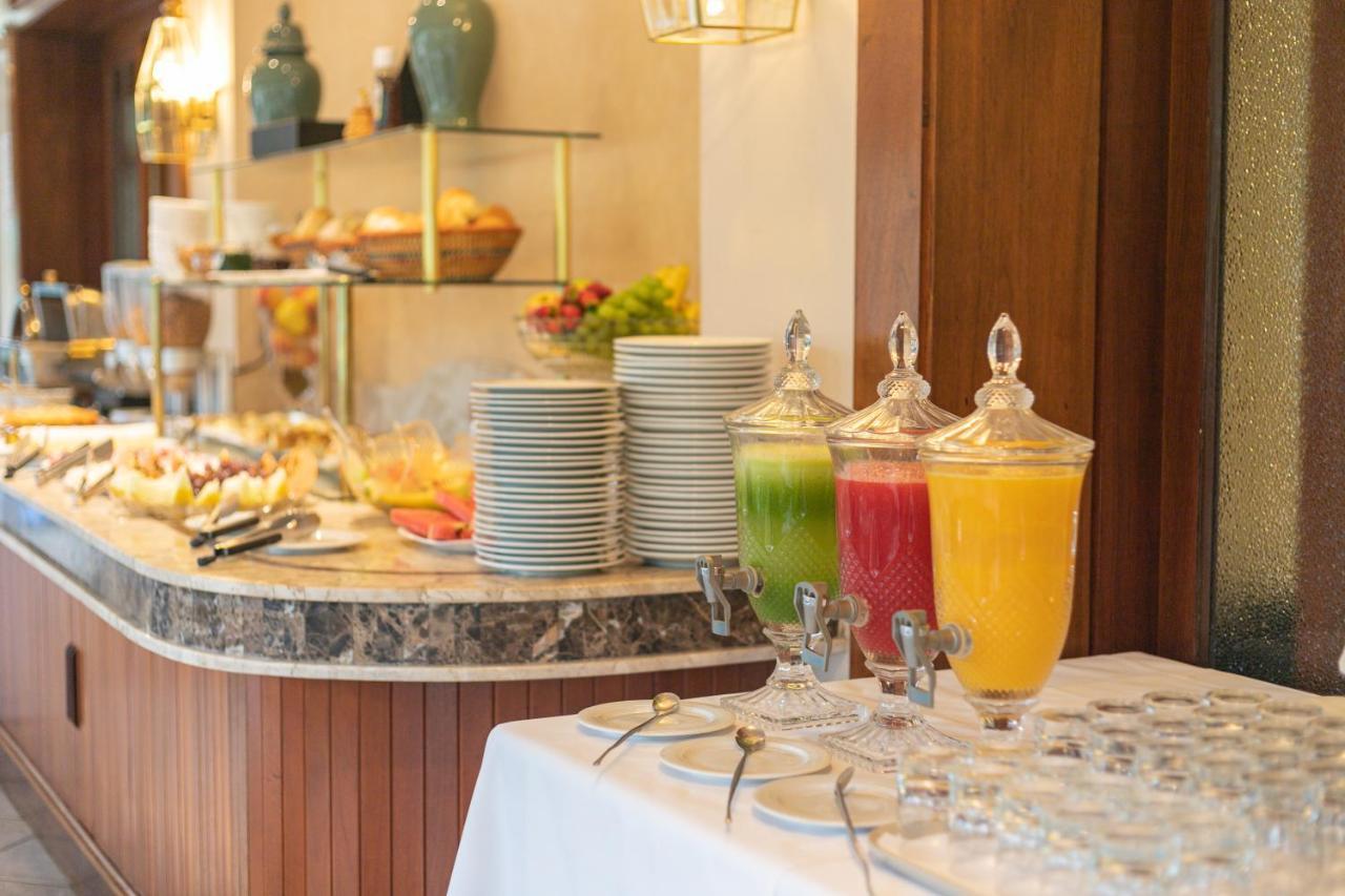 Le Suisse Elegance Hotel Кампус-ду-Жордан Екстер'єр фото